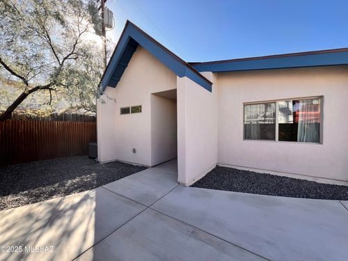 825 N Ferro Avenue, Tucson, AZ, 85705 | Card Image