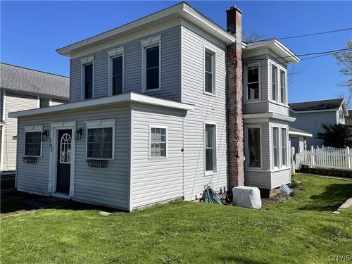 262 Washington Blvd, Oswego, NY, 13126-1720 | Card Image