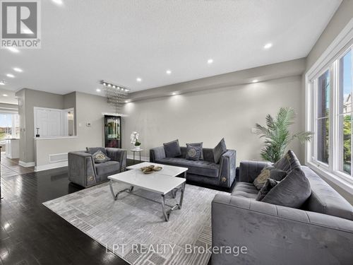 44 Cedar Lake Cres, Brampton, ON, L6Y0P9 | Card Image
