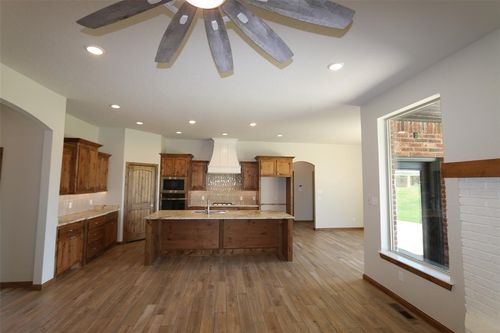 1204 Whispering Meadows Ln, Tuttle, OK, 73089-9096 | Card Image