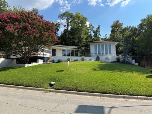 1716 Merrick St, Fort Worth, TX, 76107-3238 | Card Image