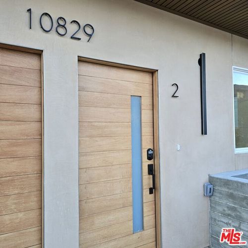 2-10829 Peach Grove Street, North Hollywood, CA, 91601 | Card Image