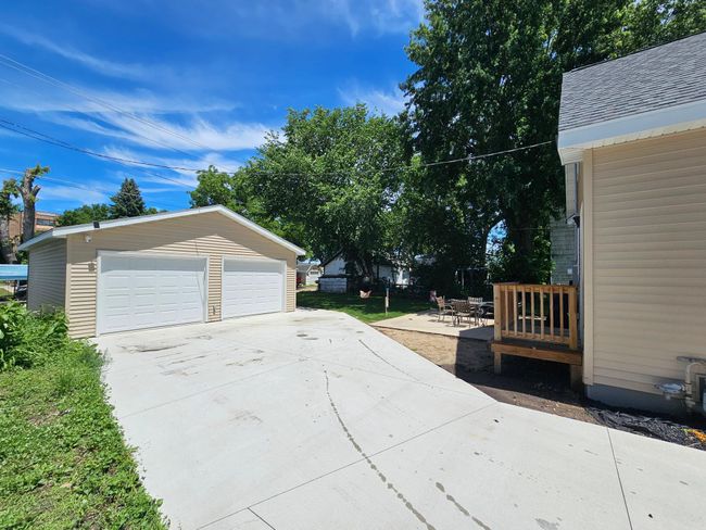411 W Main St, House other with 4 bedrooms, 2 bathrooms and null parking in Pipestone MN | Image 6