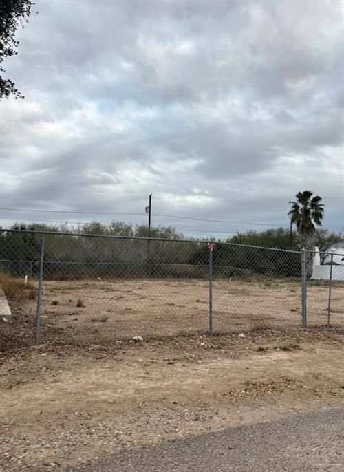 6826 E 11th St, Rio Grande City, TX, 78582 | Card Image