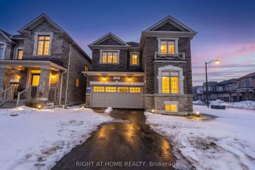 333 Boundary Blvd, Stouffville, ON, L4A5E2 | Card Image