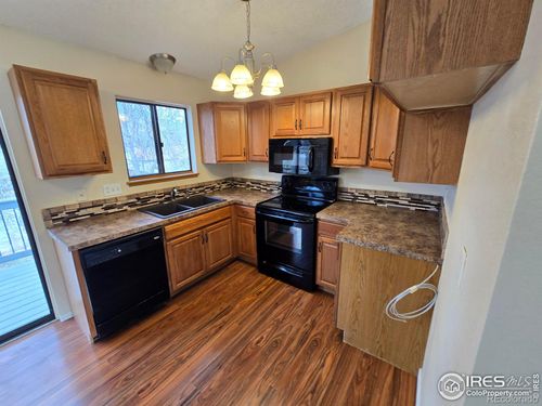 609 Andrea St, Fort Collins, CO, 80524-3627 | Card Image