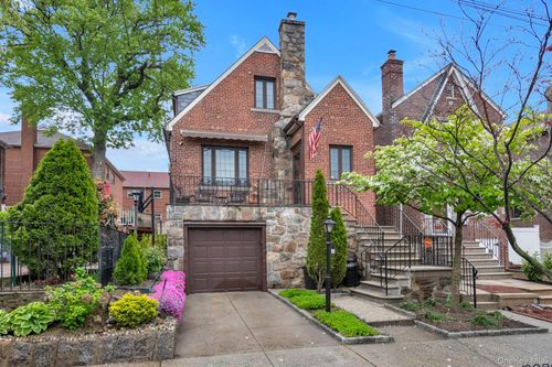 1870 Hering Ave, Bronx, NY, 10461-1850 | Card Image