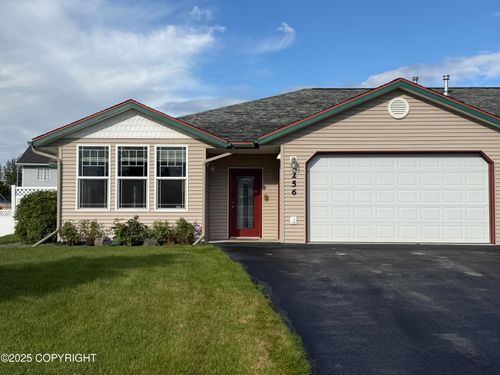 256 Upper Rosian Dr, Soldotna, AK, 99669-7867 | Card Image