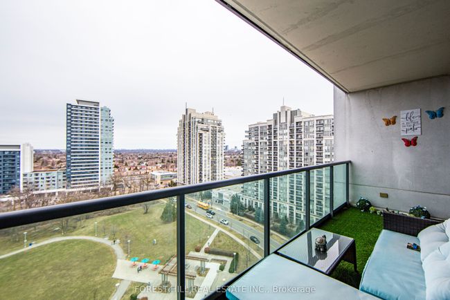 1504 - 20 N Park Rd, Condo with 3 bedrooms, 2 bathrooms and 2 parking in Vaughan ON | Image 16