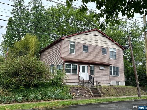 585 Bloomfield Ave, Nutley, NJ, 07110-1536 | Card Image