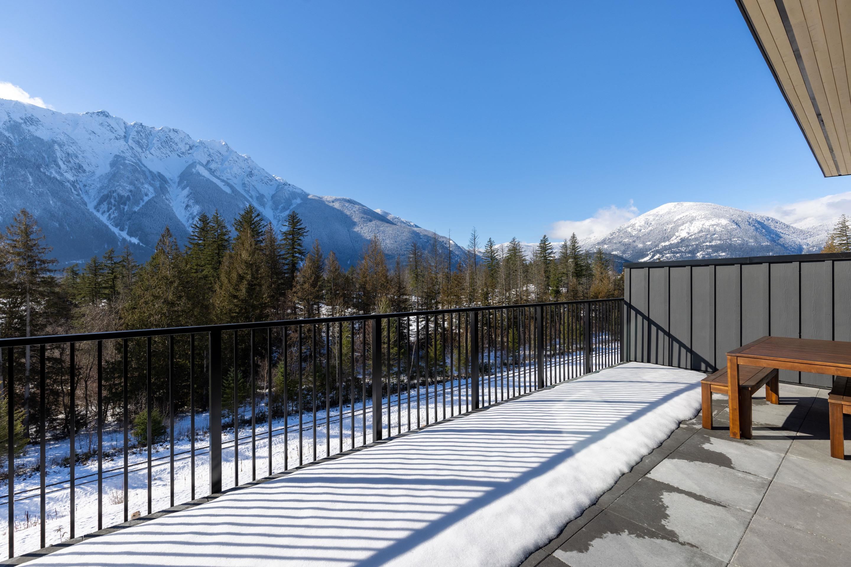 14 - 4000 Sunstone Way, Home with 3 bedrooms, 2 bathrooms and 2 parking in Pemberton BC | Image 13