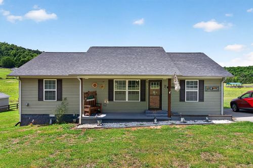 2040 Walker Cove Rd, Sparta, TN, 38583-5904 | Card Image