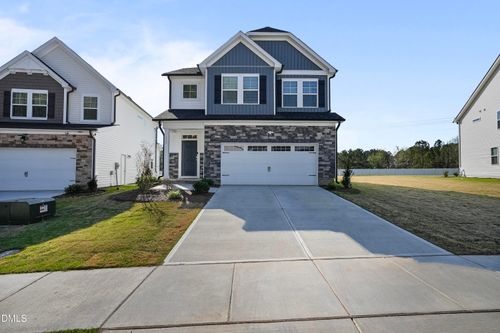 428 Longleaf Glen Ln, Zebulon, NC, 27597-5560 | Card Image
