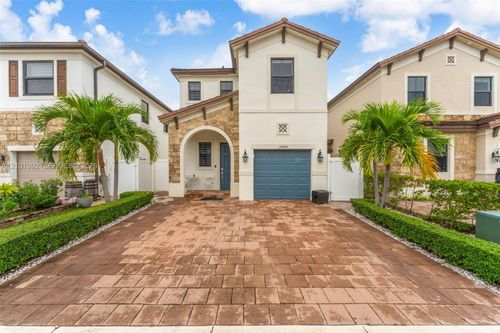 10964-10964 W 35th Ln, Hialeah, FL, 33018-2171 | Card Image