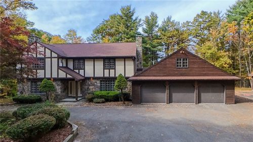 2697 White Oaks Dr, Corning, NY, 14830-9587 | Card Image