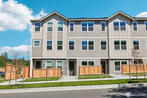 8927 172nd St Ne, Arlington, WA, 98223-8989 | Card Image