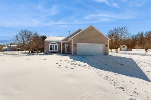 124 Lonetree Drive Nw, Sparta, MI, 49345 | Card Image