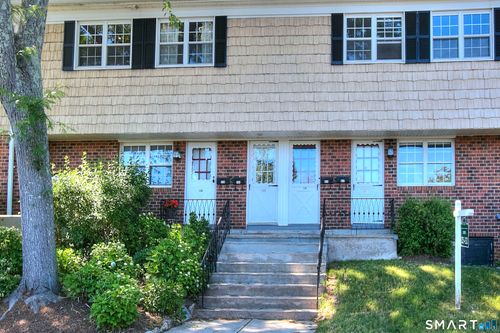 126-245 Unquowa Rd, Fairfield, CT, 06824-5027 | Card Image