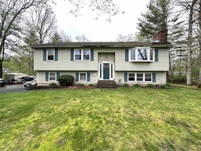 9 Greenwich Drive, House other with 3 bedrooms, 2 bathrooms and null parking in Merrimack NH | Image 2