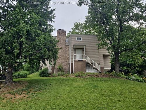 2056 Oakridge Dr, Charleston, WV, 25311-1123 | Card Image