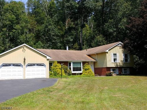 12 Goodale Rd, Newton, NJ, 07860-2782 | Card Image