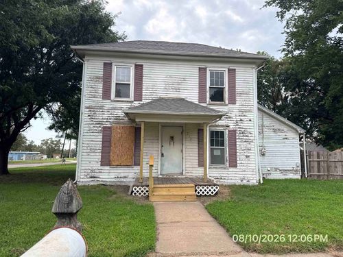 212 W Princeton St, Bennington, KS, 67422-9423 | Card Image