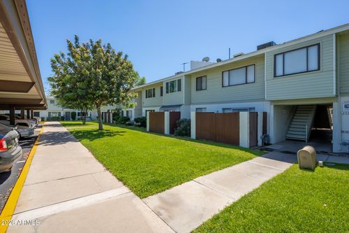 d-115-2569 W Berridge Ln, Phoenix, AZ, 85017-2211 | Card Image