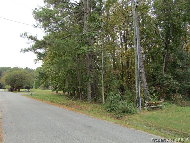 0.39AC Pocahontas Road, Home with 0 bedrooms, 0 bathrooms and null parking in Kilmarnock VA | Image 4