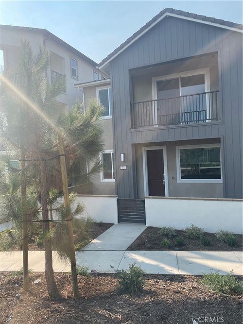 41 Lynx, Irvine, CA, 92618-5939 | Card Image