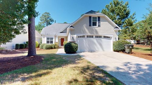 112 S Bracken Fern Ln, Southern Pines, NC, 28387-3064 | Card Image