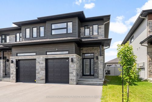 2012 Berne St, Embrun, ON, K0A1W0 | Card Image