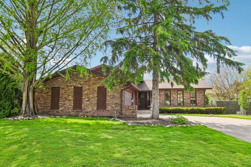 9618 Walnut Dr, Munster, IN, 46321-1905 | Card Image