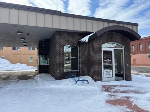 122 3rd St Nw, Bemidji, MN, 56601-3102 | Card Image