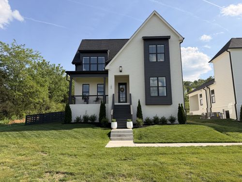 100 Madeleine Way, Kingston Springs, TN, 37082-1406 | Card Image