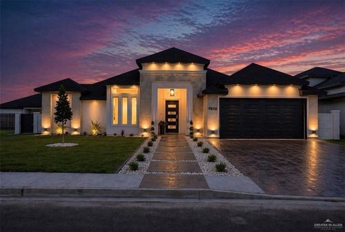 9806 N 25th Lane, McAllen, TX, 78572 | Card Image