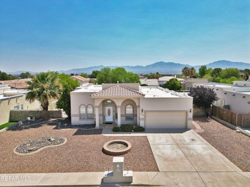 216 Desert Garden Dr, Santa Teresa, NM, 88008-9450 | Card Image