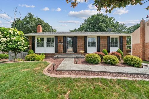 665 Surfside Dr, Pittsburgh, PA, 15239-2642 | Card Image