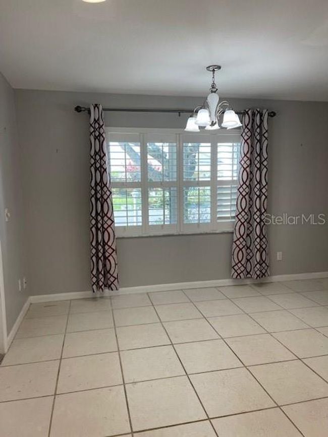 9711 Sw 97 Th Pl, House other with 2 bedrooms, 2 bathrooms and null parking in Ocala FL | Image 9