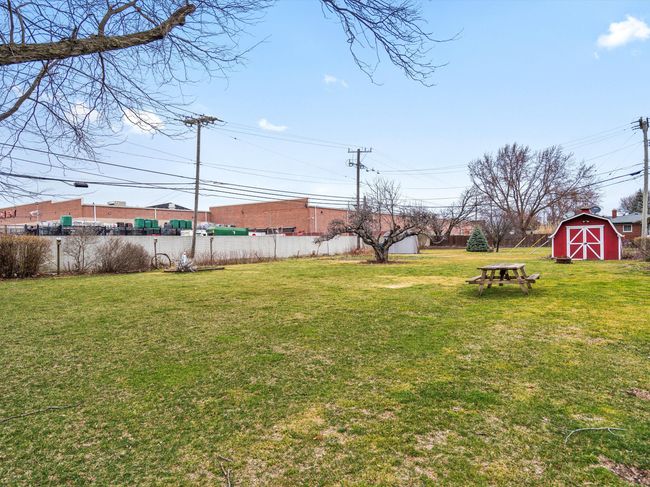 8527 Metropolitan Pkwy, House other with 3 bedrooms, 2 bathrooms and null parking in Sterling Heights MI | Image 27