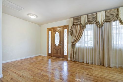 6149 Case Ave, North Hollywood, CA, 91606-4922 | Card Image