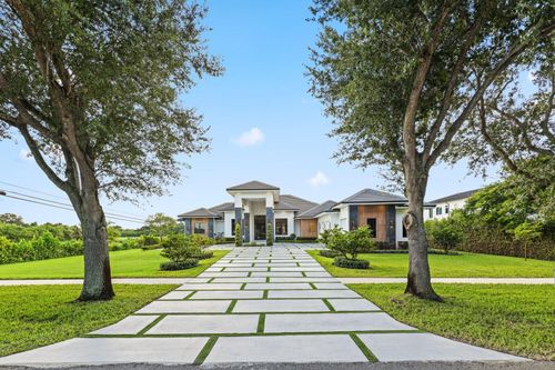 13600 Pine Meadow Ct, Davie, FL, 33325-5105 | Card Image