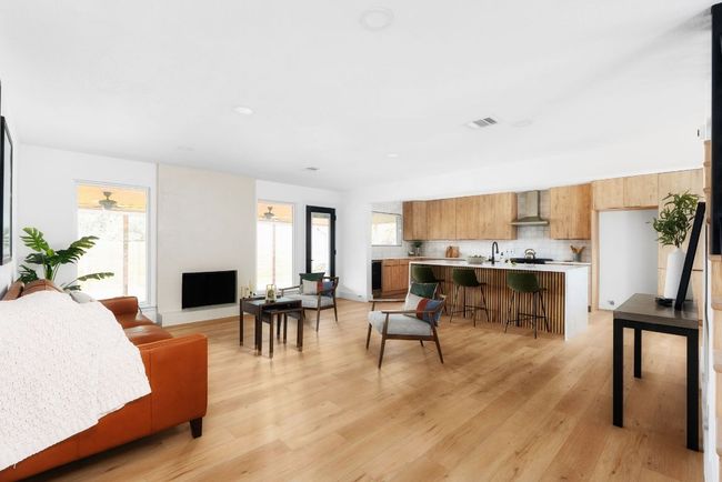 2605 Roehampton Dr, House other with 4 bedrooms, 3 bathrooms and 4 parking in Austin TX | Image 5