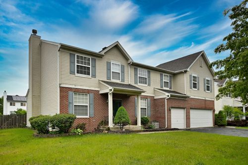327 Gregory M Sears Dr, Gilberts, IL, 60136-4051 | Card Image