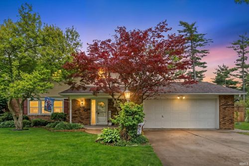 5323 Fernwood Ave, Fort Wayne, IN, 46809-1933 | Card Image