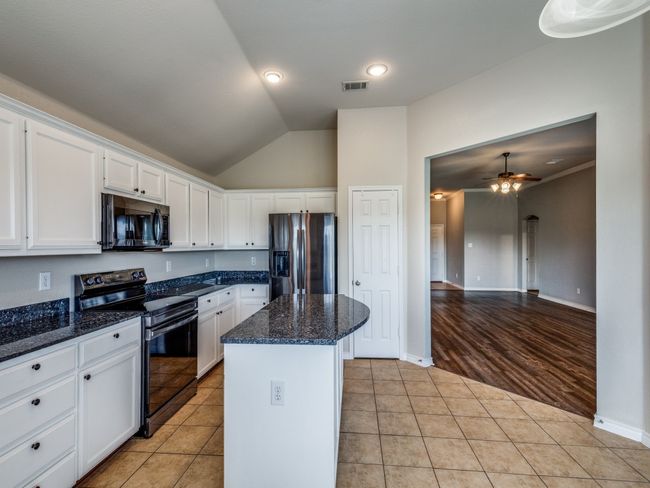 1213 Round Pen Run, House other with 3 bedrooms, 2 bathrooms and null parking in Haslet TX | Image 11