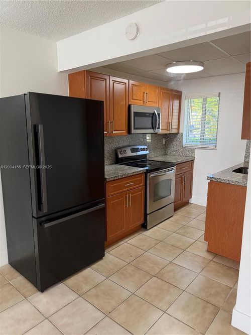 5-10-4050 Nw 135th St, Opa-Locka, FL, 33054 | Card Image