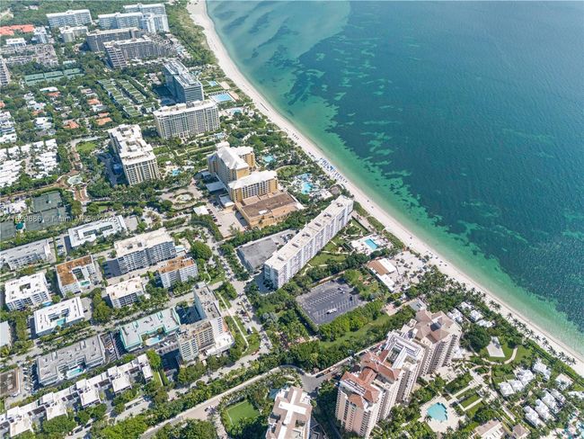 APT-5H - 609 Ocean Dr, Condo with 2 bedrooms, 2 bathrooms and null parking in Key Biscayne FL | Image 28