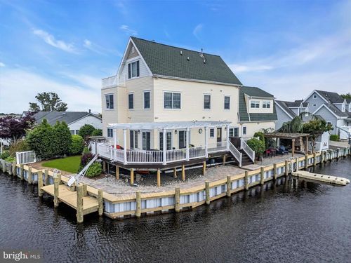 221 Magnolia Dr, BAYVILLE, NJ, 08721-3142 | Card Image