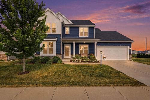 353 Bella Way, SUN PRAIRIE, WI, 53590 | Card Image