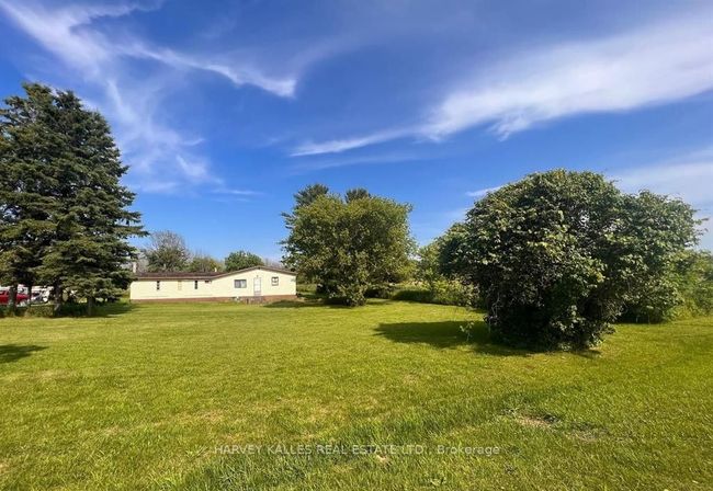 308 Quaker Rd, Home with 2 bedrooms, 1 bathrooms and 10 parking in Bloomfield ON | Image 7